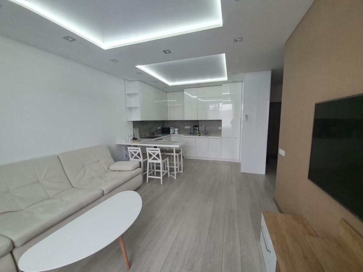 Luxapartment Kiev Esterno foto